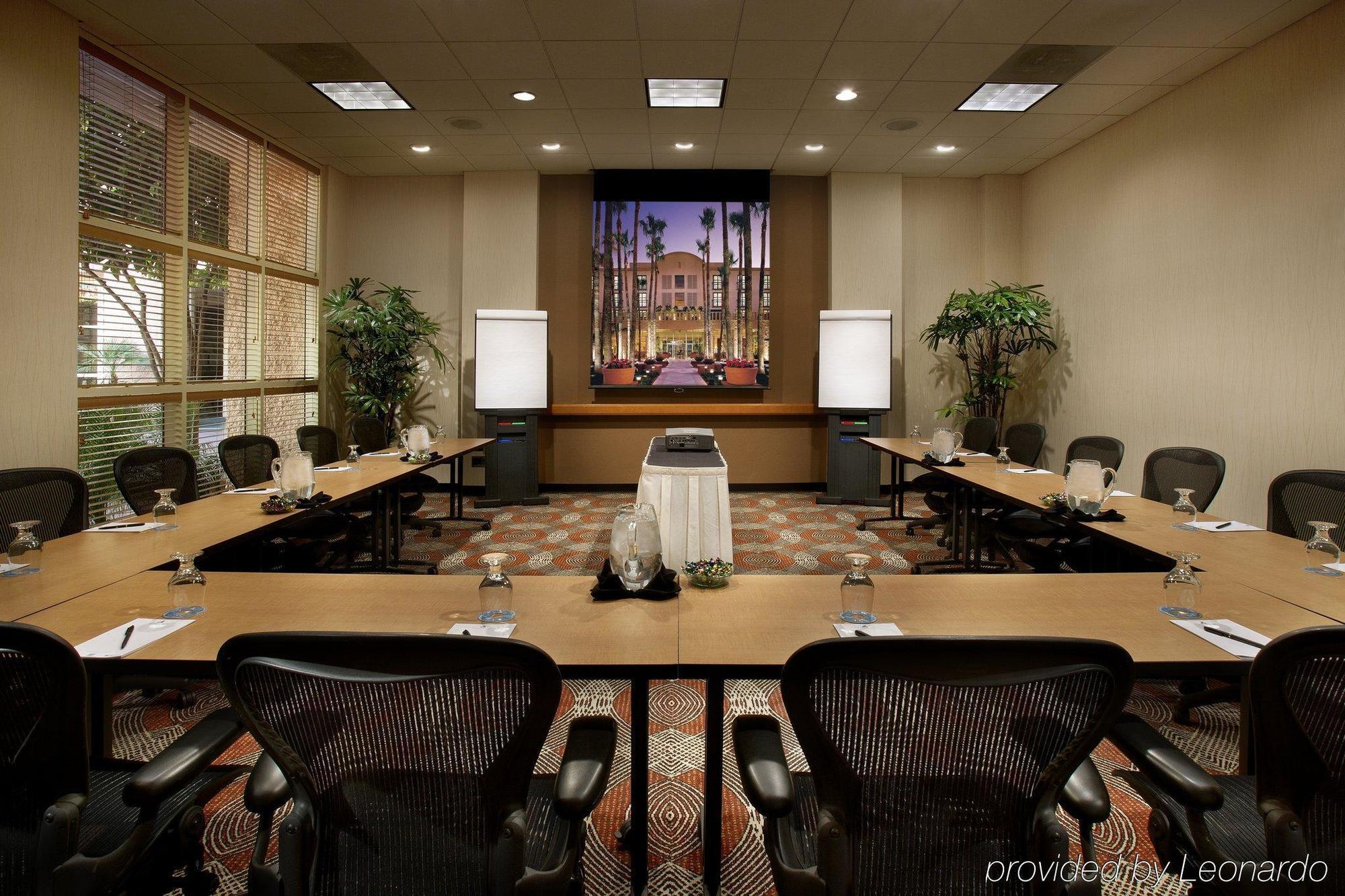 Готель Tempe Mission Palms- Destination Fee Includes Parking Екстер'єр фото