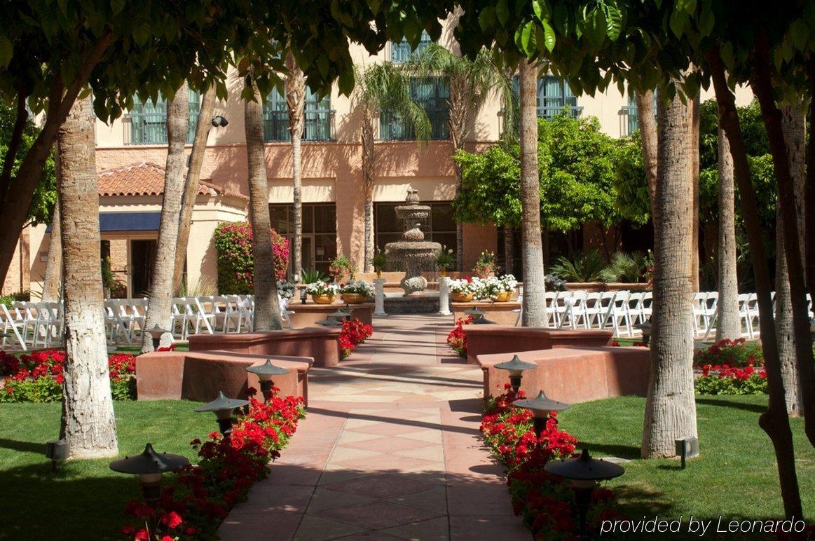 Готель Tempe Mission Palms- Destination Fee Includes Parking Екстер'єр фото